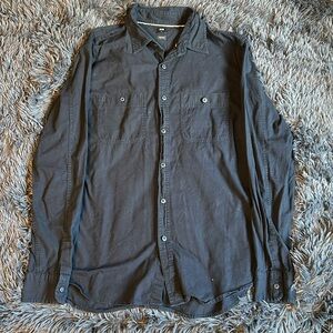 Uniqlo black button up shirt